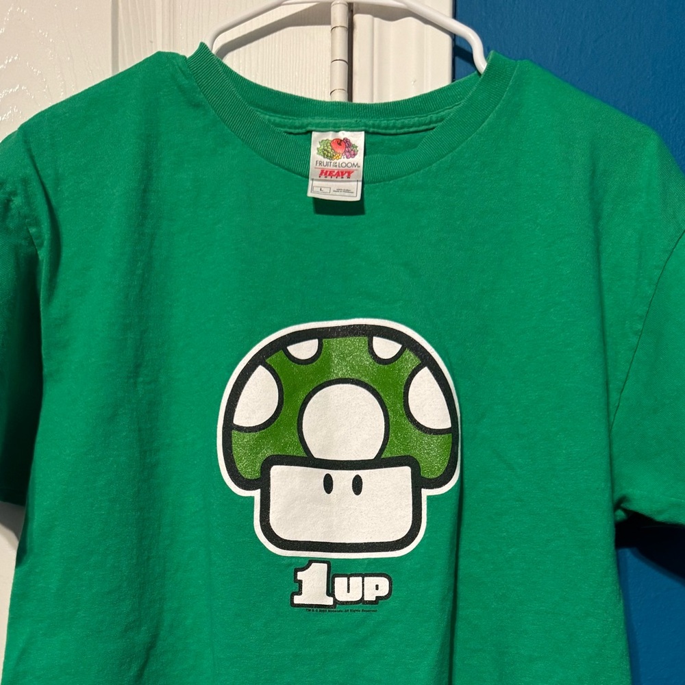 2003 Nintendo 1up Mushroom Graphic Tee Vintage Super Mario Green T-Shirt